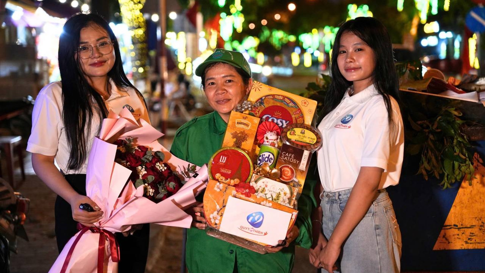 Đội ngũ hỗ trợ khách hàng VZ99 24/7